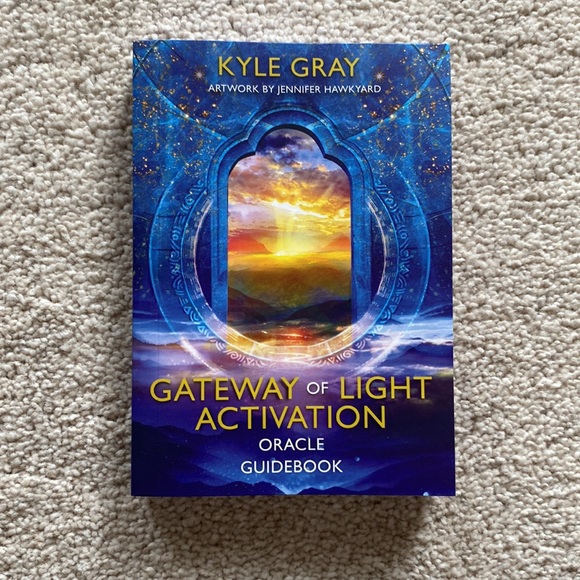 ✨SOLD✨ Gateway of Light Activation Oracle Cards by Kyle Gray - Picture 7 of 10